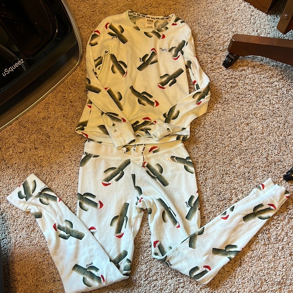 Women’s PINK Christmas cactus Santa pants long sleeve pajamas sz XS